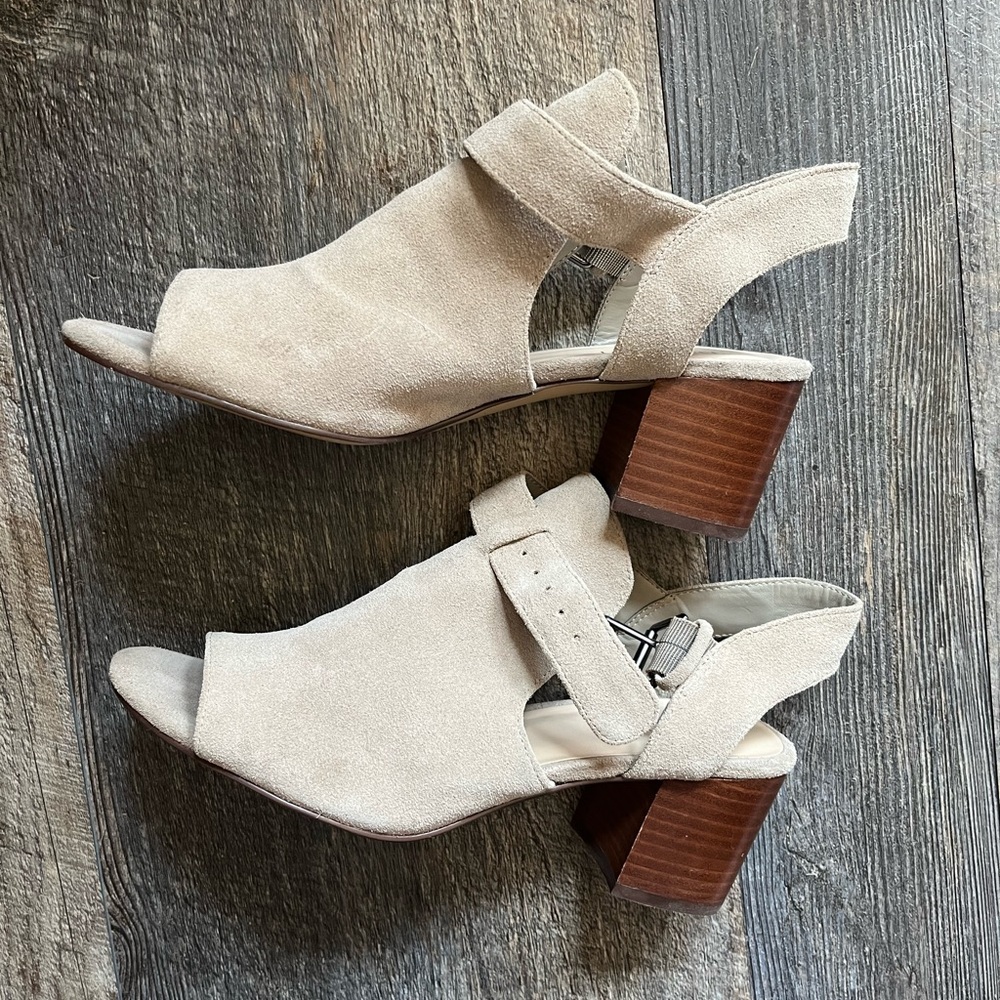 Heeled sandals